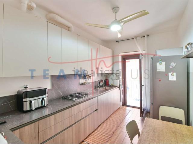 Appartamento in vendita a Giussano, Lombardia