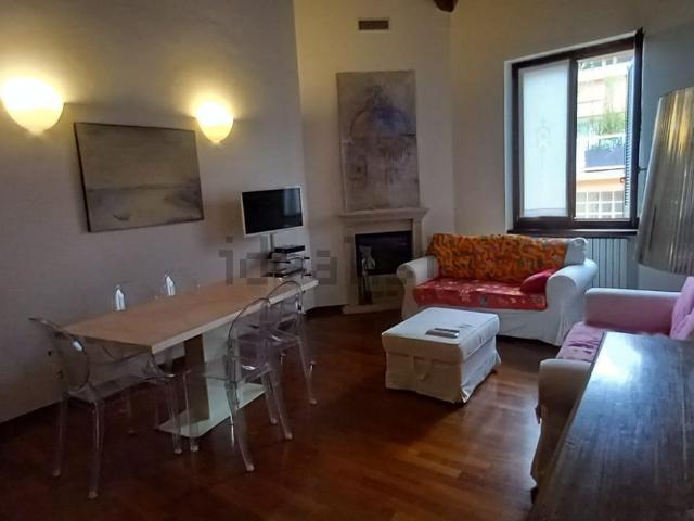 Appartamento in vendita a Centro storico, Marche