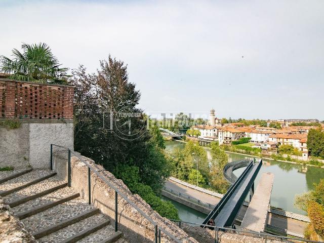 Appartamento in vendita a Vaprio D'adda, Lombardia
