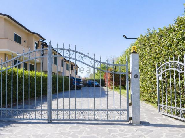 Appartamento in vendita a San Giuliano Terme, Toscana