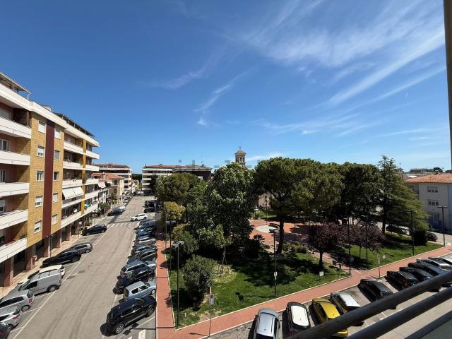 Appartamento in vendita a Quartiere dei fiori, Pineto