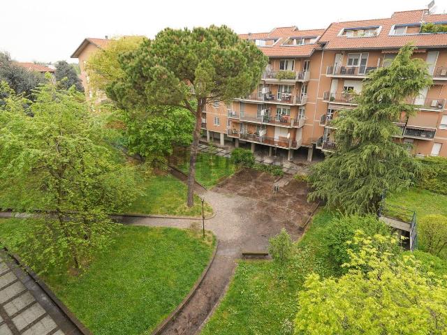 Appartamento in vendita a Bergamo, Lombardia