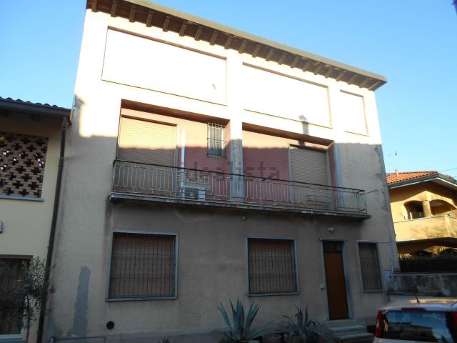 Appartamento in vendita a Robbiano, Giussano