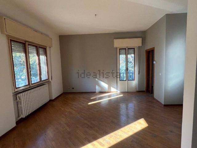 Appartamento in vendita a Sant'Agostino esterna-Porta Castello, Re