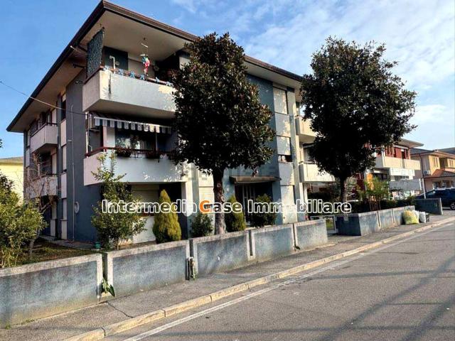 Appartamento in vendita a Trebaseleghe, Veneto