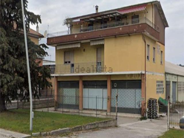 Appartamento in vendita a Brecciarolo, Marche