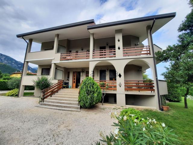 Appartamento in vendita a Grizzo / Gris, Montereale Valcellina / Montreâl