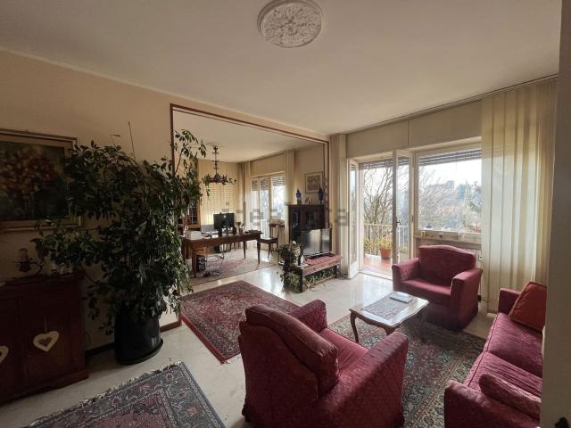 Appartamento in vendita a Biumo Superiore, Varese
