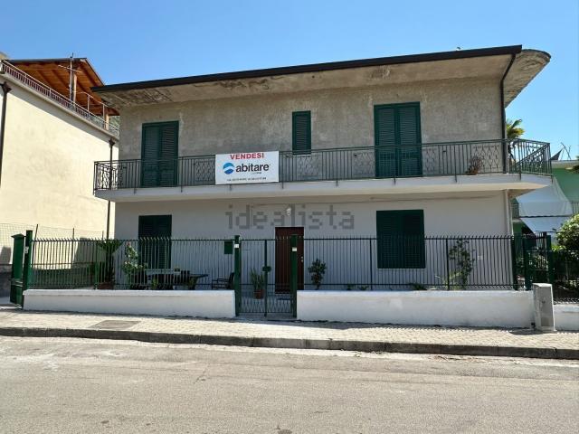 Appartamento in vendita a Pago Del Vallo Di Lauro, Campania