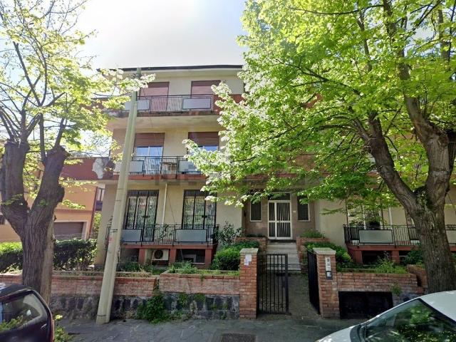 Appartamento in vendita a Pedara, Catania