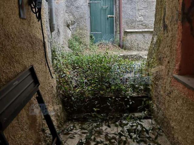 Appartamento in vendita a Maissana, Liguria