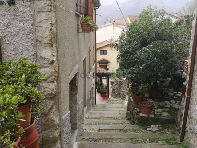 Appartamento in vendita a Maissana, Liguria