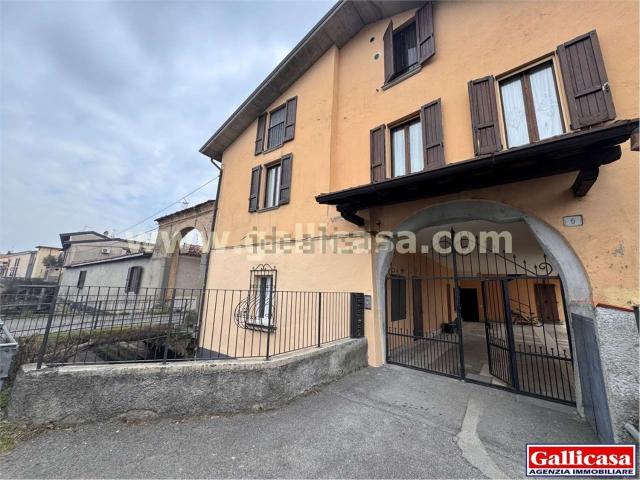 Appartamento in vendita a Villaggio Famiglia, Rovato