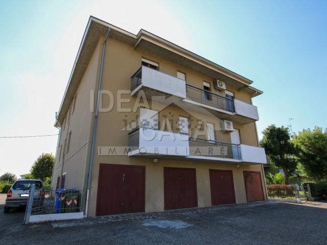 Appartamento in vendita a Mirandola, Modena
