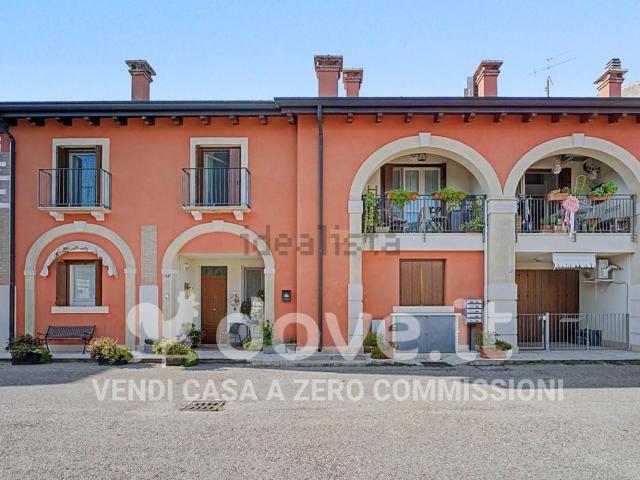 Appartamento in vendita a Sommacampagna, Veneto