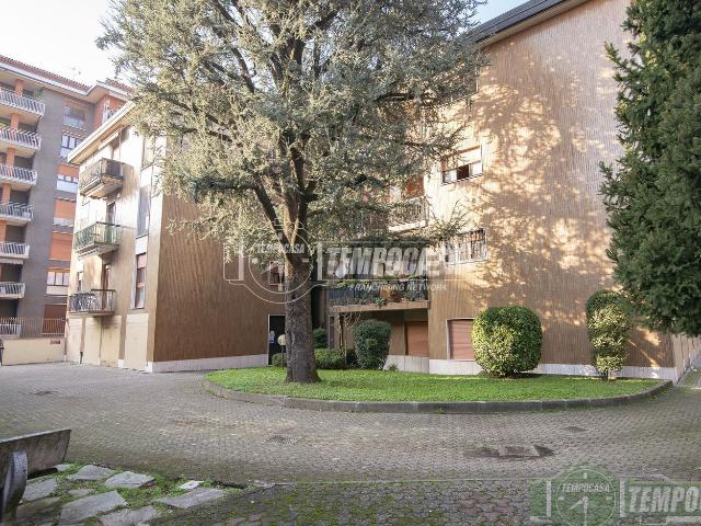 Appartamento in vendita a Monza, Casignolo