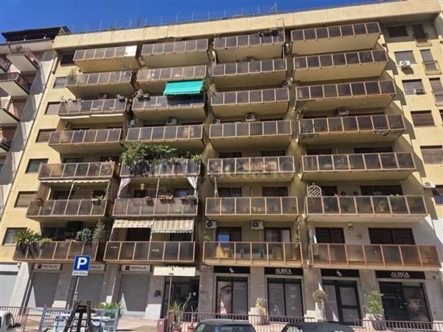 Appartamento in vendita a VI Circoscrizione, Palermo