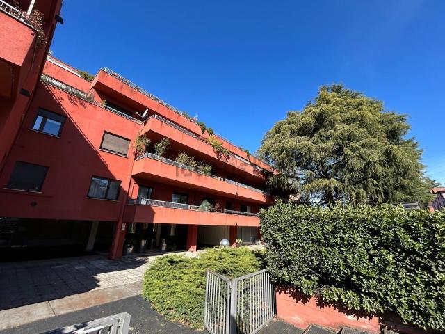 Appartamento in vendita a Biumo Superiore, Varese