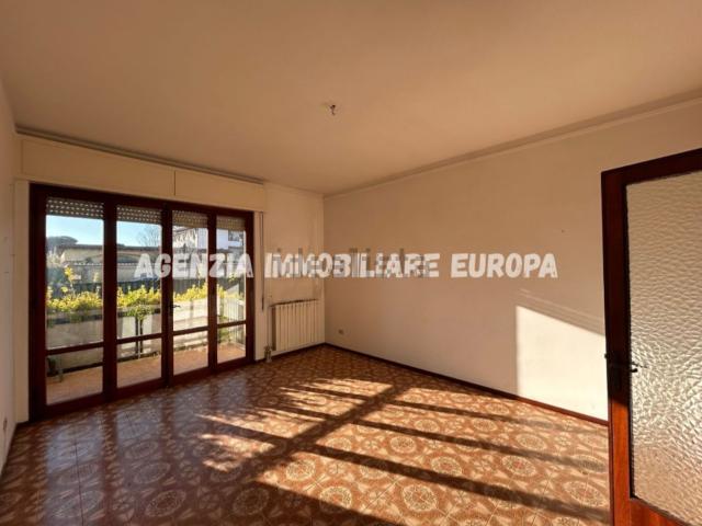 Appartamento in vendita a Camaiore, Toscana