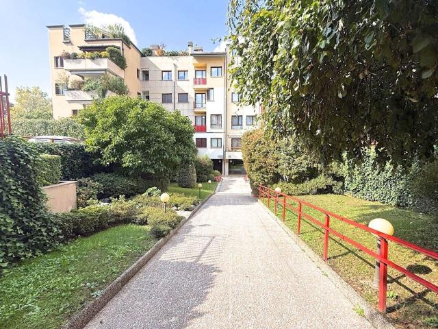 Appartamento in vendita a Sant'Alessandro, Villasanta