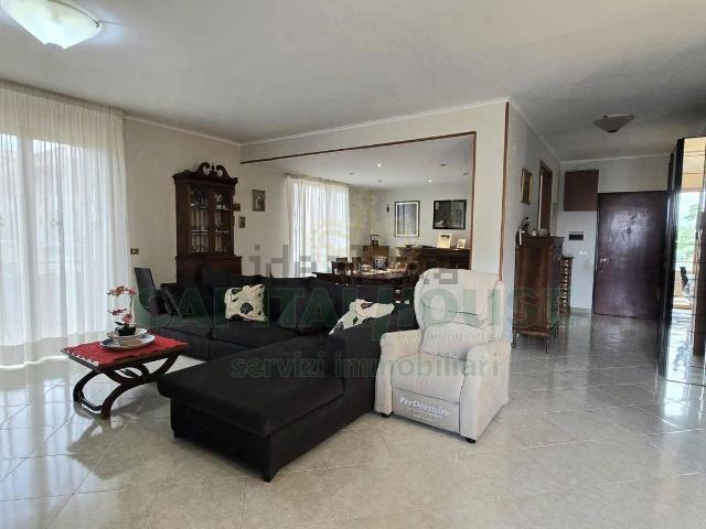 Appartamento in vendita a San Nicola La Strada, Caserta