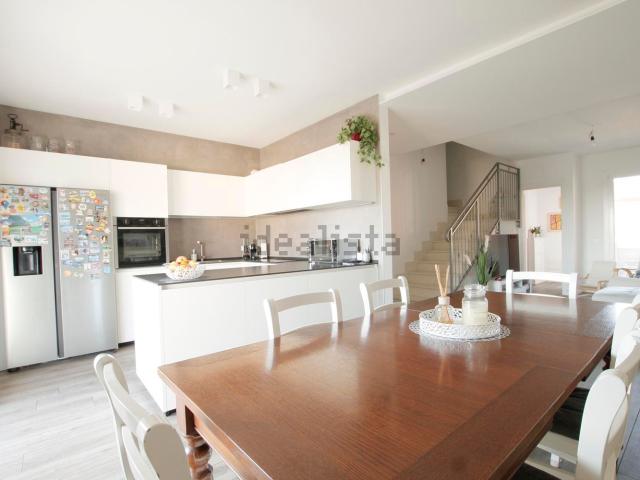 Appartamento in vendita a Sud, Brenzone