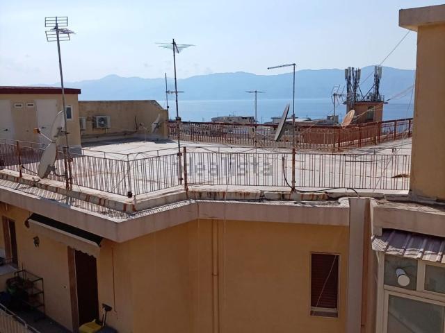 Appartamento in vendita a Calabria, Reggio Calabria