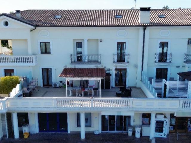Appartamento in vendita a Collecorvino, Abruzzo