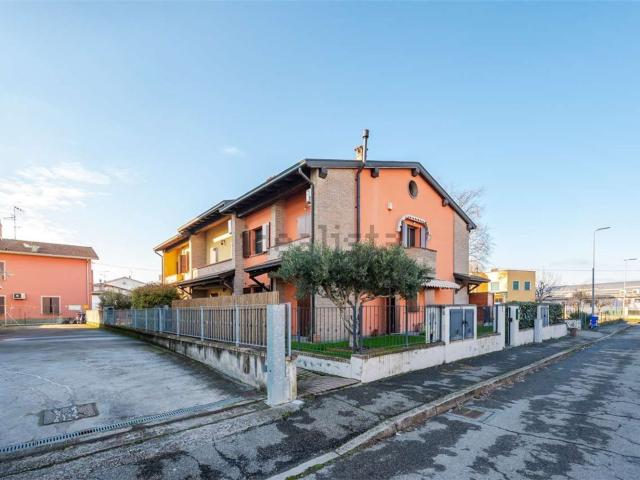 Appartamento in vendita a Soragna, Reggio Emilia