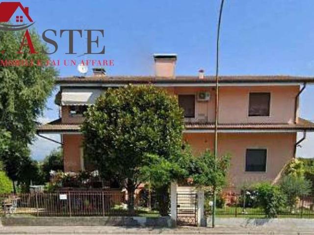 Appartamento in vendita a Zevio, Veneto