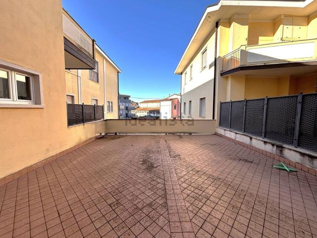 Appartamento in vendita a Bussolengo, Veneto