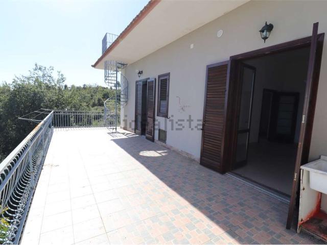 Attico in vendita a Santa Venerina, Sicilia
