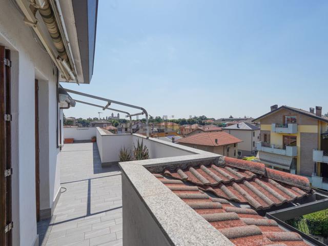 Attico in vendita a Romano di Lombardia, Bergamo