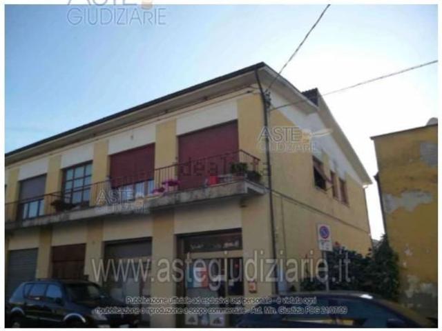 Appartamento in vendita a Alberghi, Uzzano E Castello