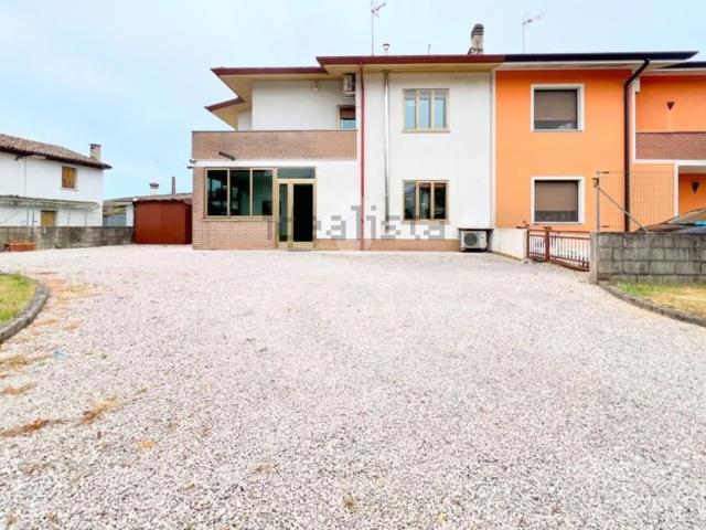 Appartamento in vendita a Porto Nogaro / Puart di Noiâr, San Giorgio di Nogaro / San Zorç di Noiâr