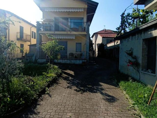 Appartamento in vendita a Costa Masnaga, Lombardia