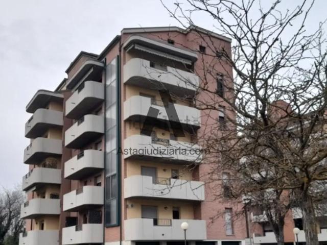 Appartamento in vendita a Unione Comuni Modenesi Area Nord, Mirandola