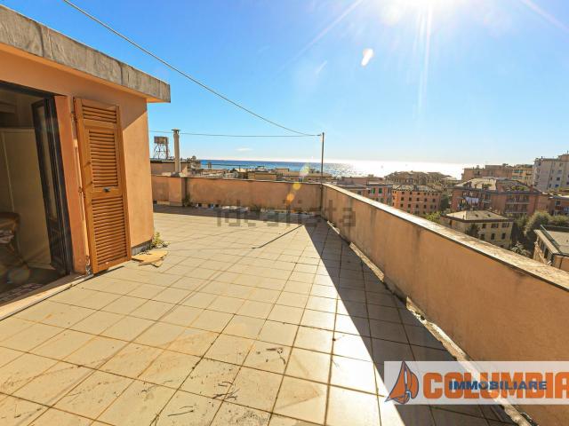 Attico in vendita a Pegli, Serra Riccò