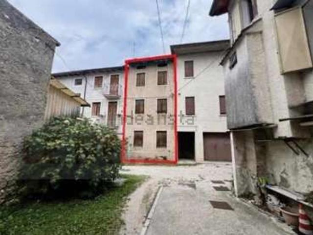 Appartamento in vendita a Cogollo Del Cengio, Veneto
