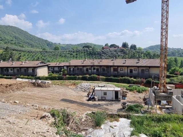 Appartamento in vendita a Scanzorosciate, Lombardia