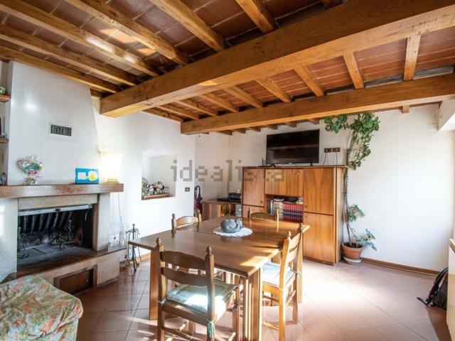 Appartamento in vendita a Bucine, Toscana