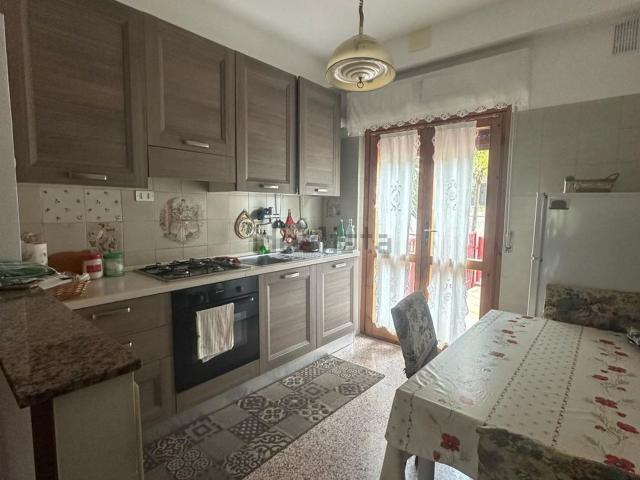 Appartamento in vendita a Borgo Cappuccini, Marche