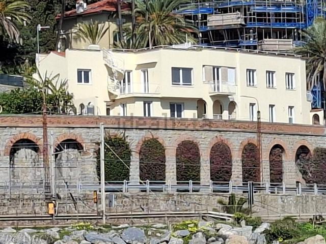 Appartamento in vendita a Arziglia, Bordighera