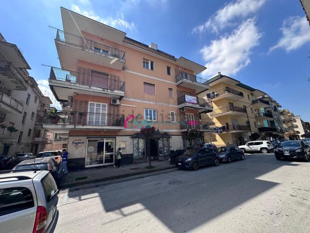Appartamento in vendita a Nola, Campania