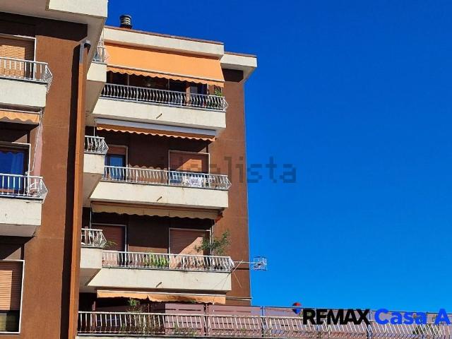 Appartamento in vendita a Biumo Superiore, Varese