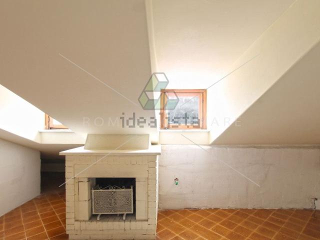 Appartamento in vendita a Mostacciano, Roma Capitale