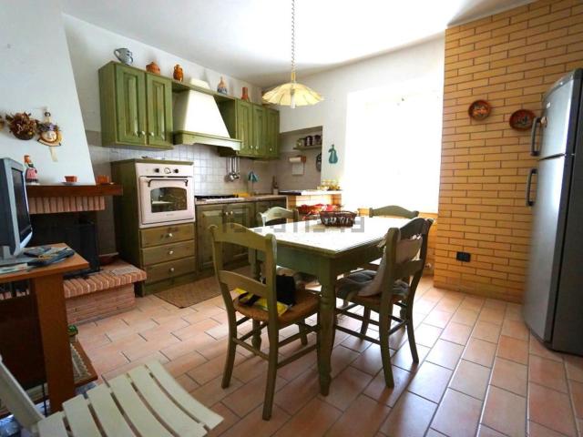 Appartamento in vendita a Marche, Macerata
