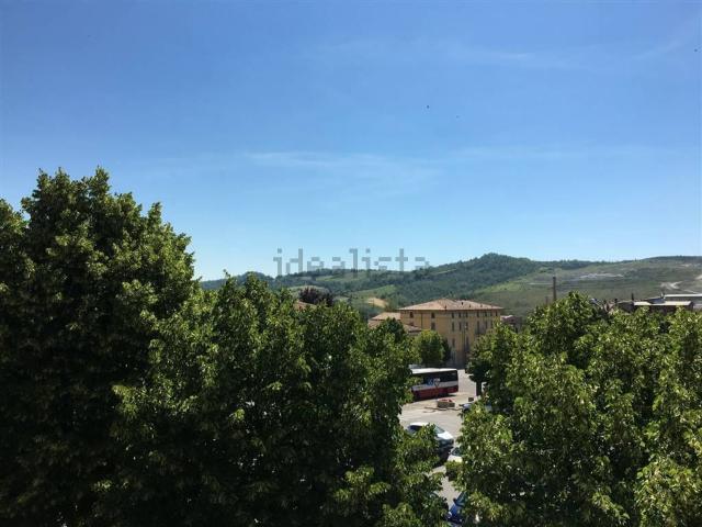 Appartamento in vendita a Lugagnano Val D'arda, Reggio Emilia