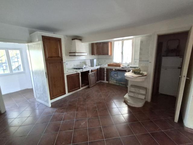 Appartamento in vendita a Pistoia, Collina
