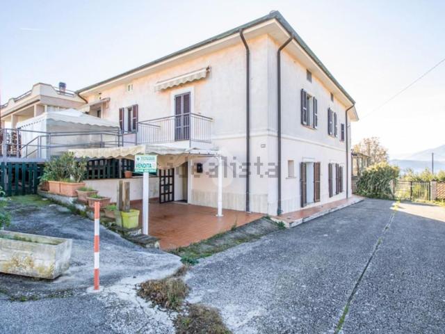 Appartamento in vendita a Colli Sul Velino, Lazio